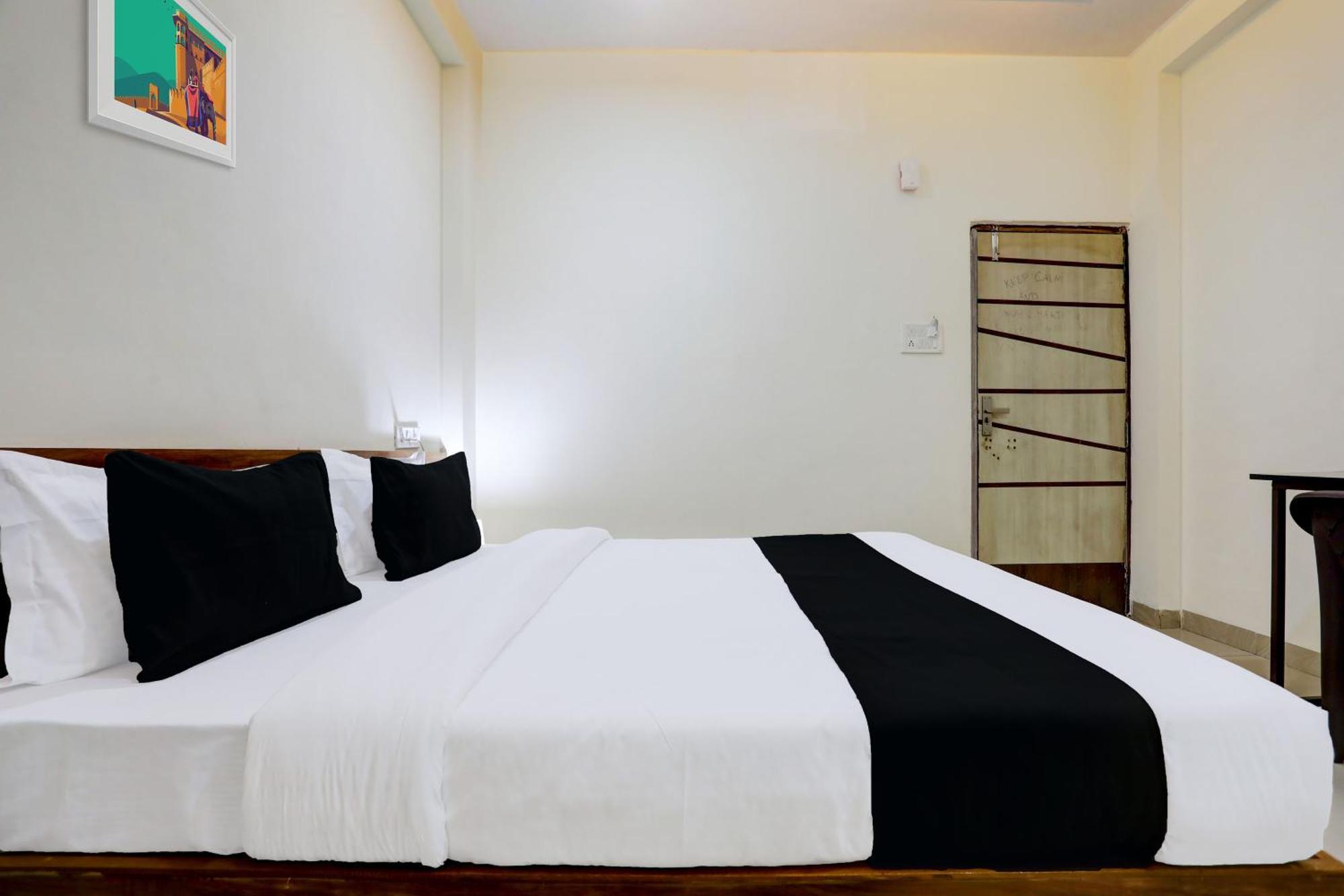 Hotel O Sb 47 Indore Zewnętrze zdjęcie