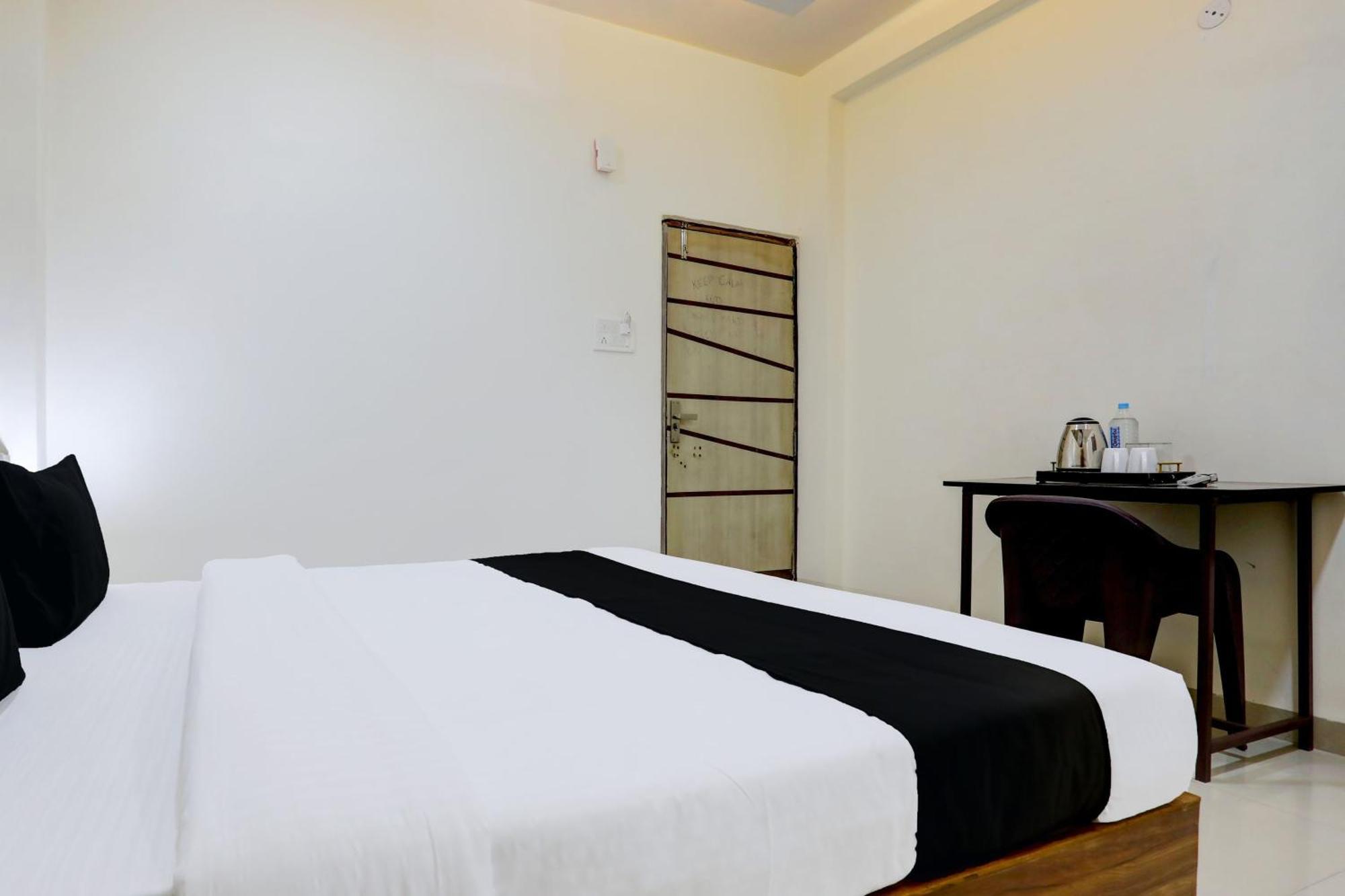 Hotel O Sb 47 Indore Zewnętrze zdjęcie