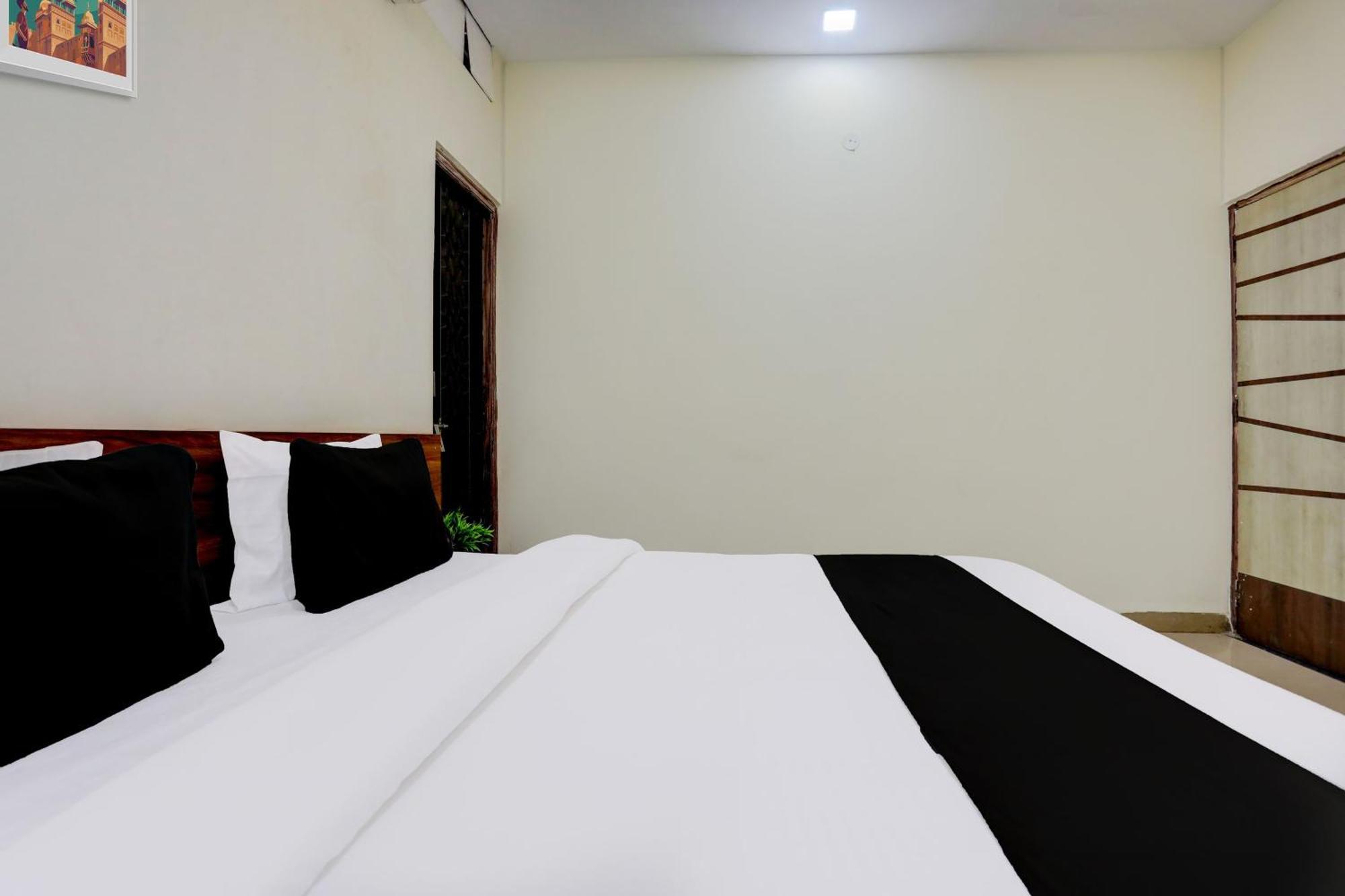 Hotel O Sb 47 Indore Zewnętrze zdjęcie