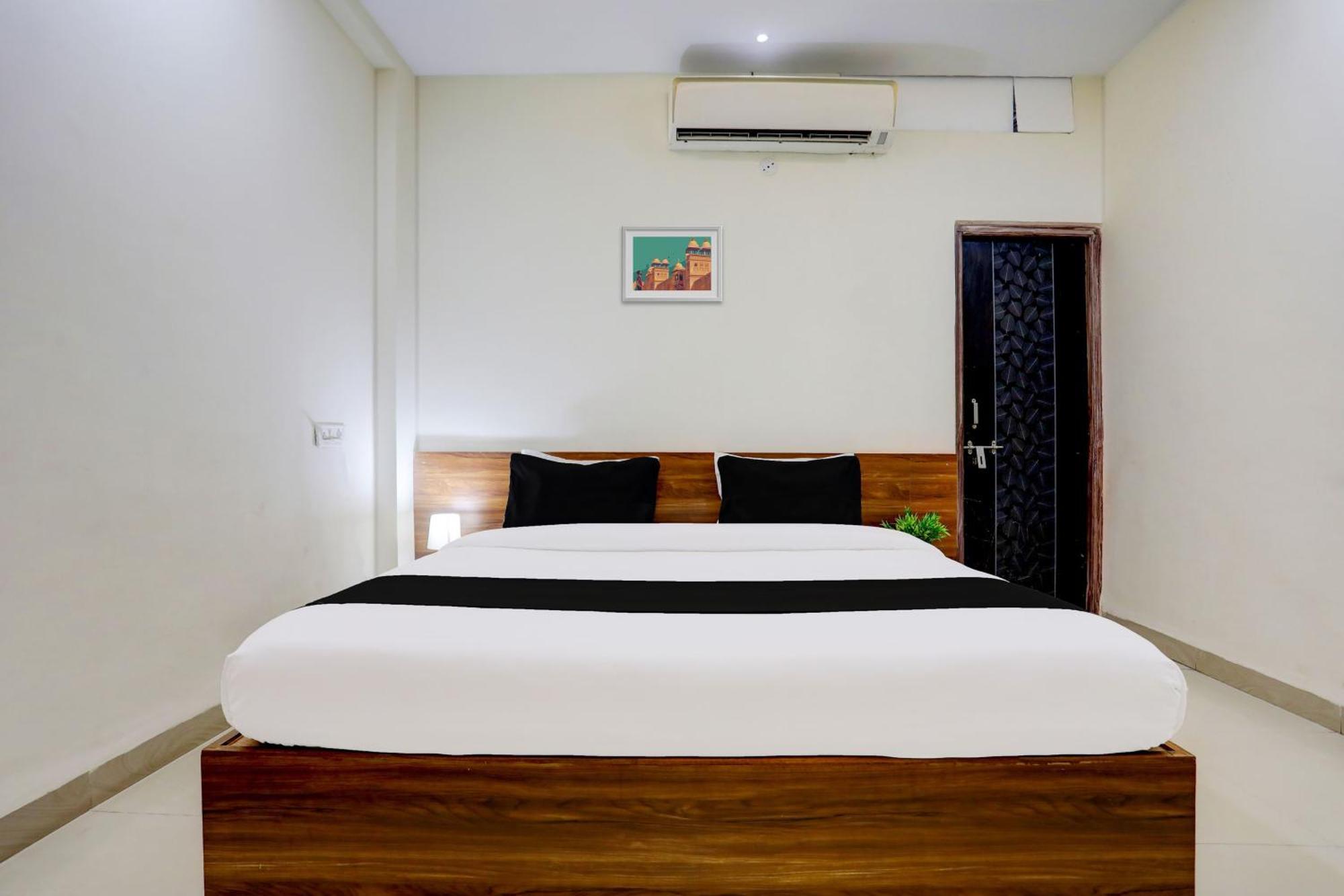 Hotel O Sb 47 Indore Zewnętrze zdjęcie
